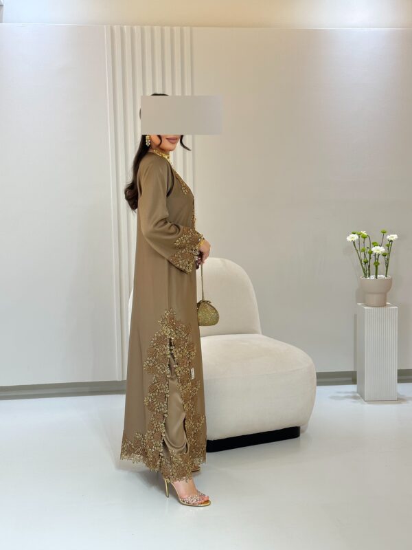 VIP 33 - Image 2