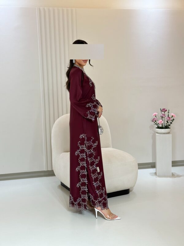VIP 05 - Image 2