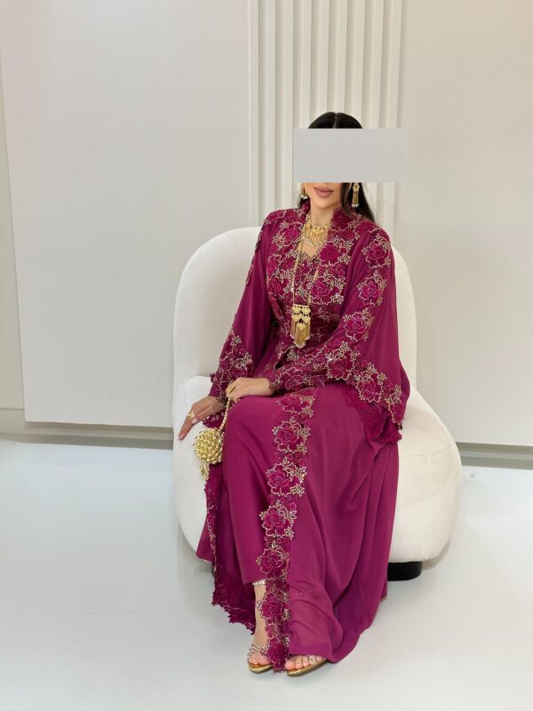 VIP 10 - Image 2