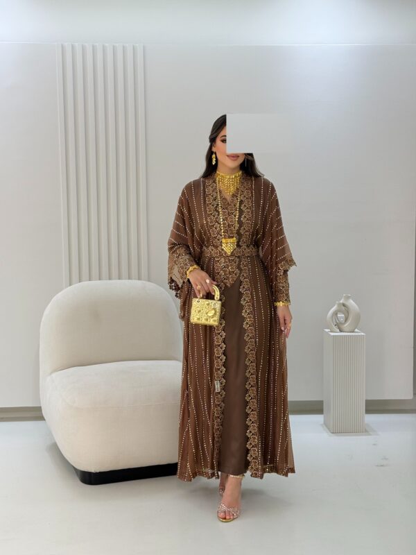 VIP 82 - Image 3